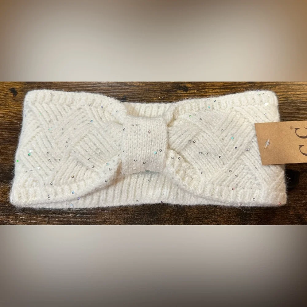 C.C Women’s Cream Knit Headband NWT One Size